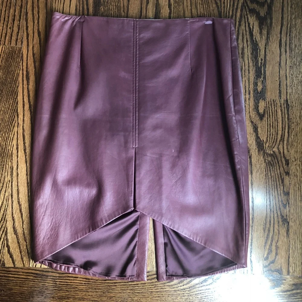 Elie Tahari leather skirt NWT - Picture 2 of 8